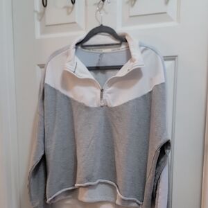 Calvin Klein White and Gray Light Blue Performance Top Womens Xl